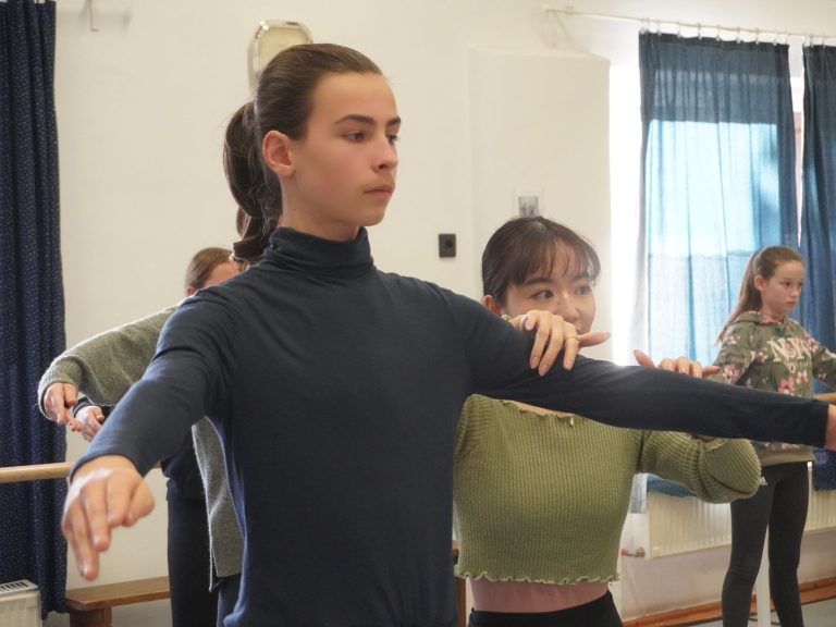 Kortárs- és moderntánc kurzus