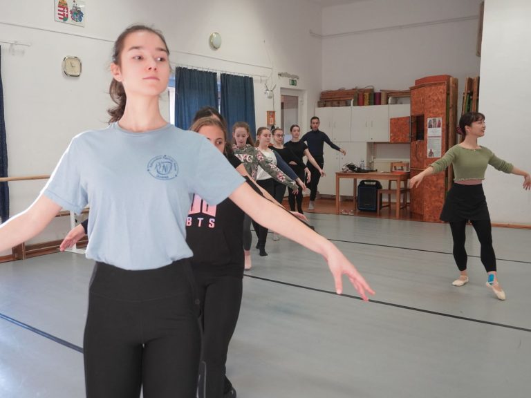 Kortárs- és moderntánc kurzus