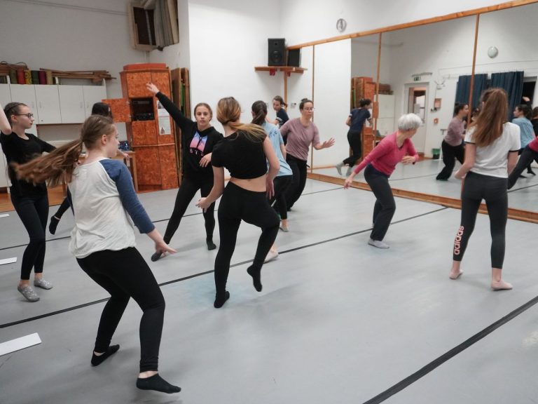 Kortárs- és moderntánc kurzus