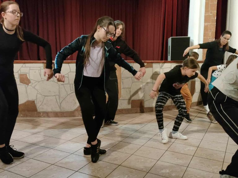 ONlife Táncelőadás